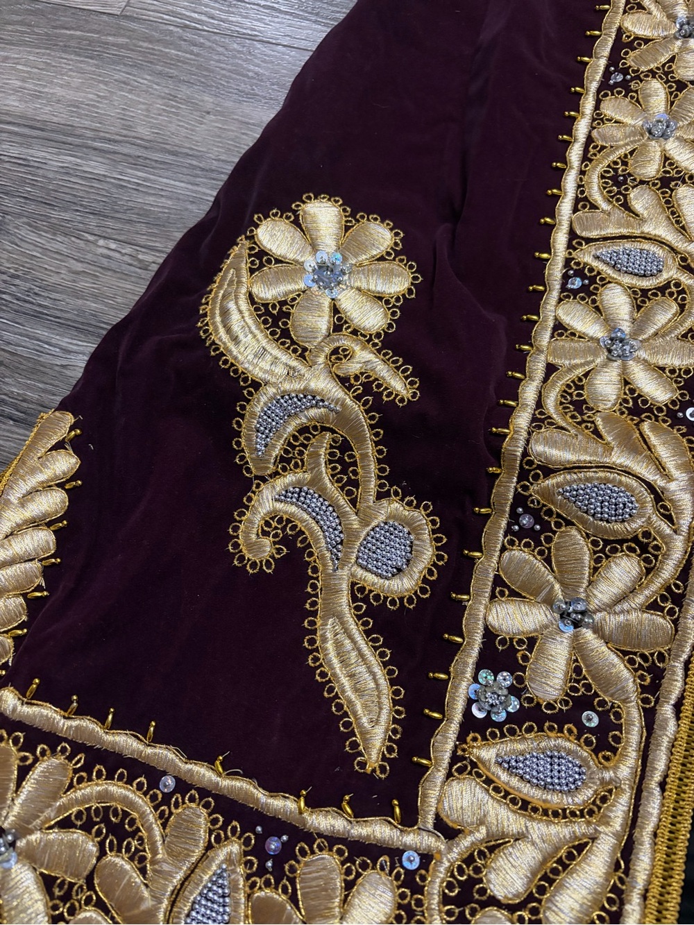70s  Vintage Velvet Floral Embroidered Beaded Boho Tunic Vest (Plum/Gold) O/S - Picture 7 of 10
